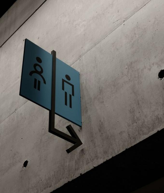 Bang Saen restroom horror: Peeping Thai lawyer caught with secret snaps of over 1,000 unsuspecting women