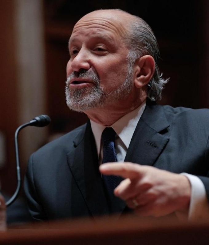 US commerce chief admits to lunch on ‘Epstein Island’ but denies closer ties, says it was a family vacation