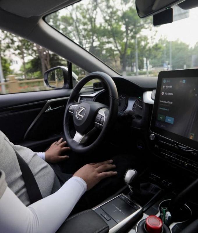China’s top court sets nationwide standard: Assisted‑driving tech does not replace driver responsibility