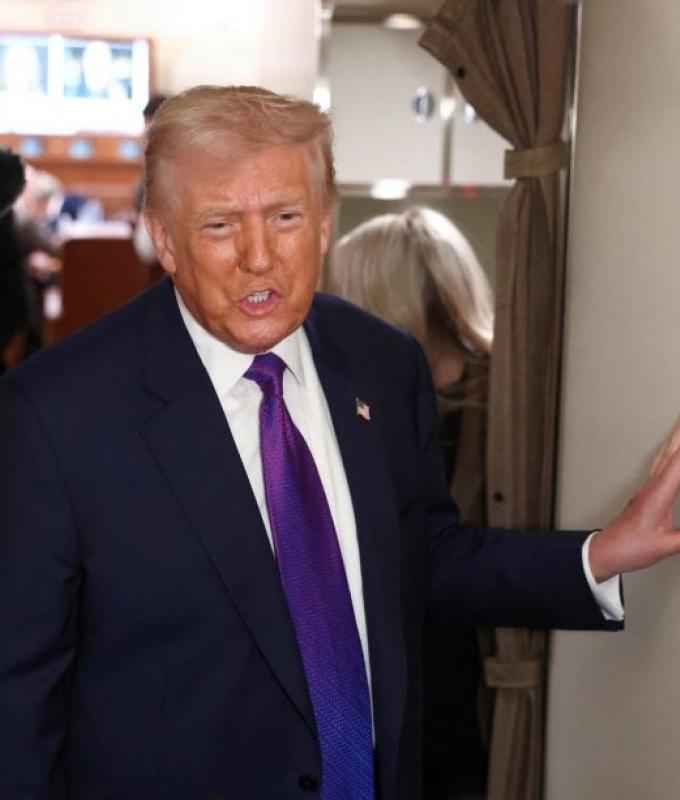 Trump says Obama disclosed ‘classified’ info on aliens