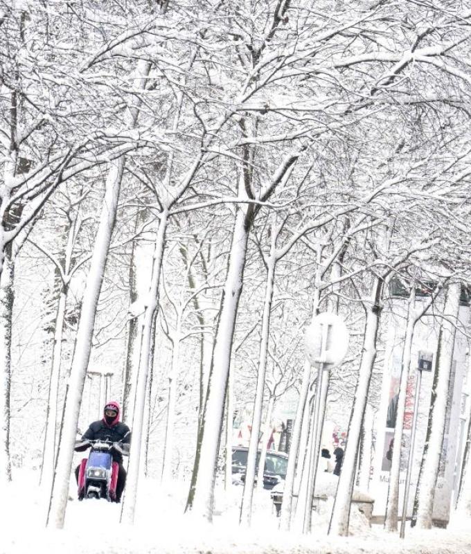 Five dead as major snowstorm batters Austria, triggers avalanches and travel chaos