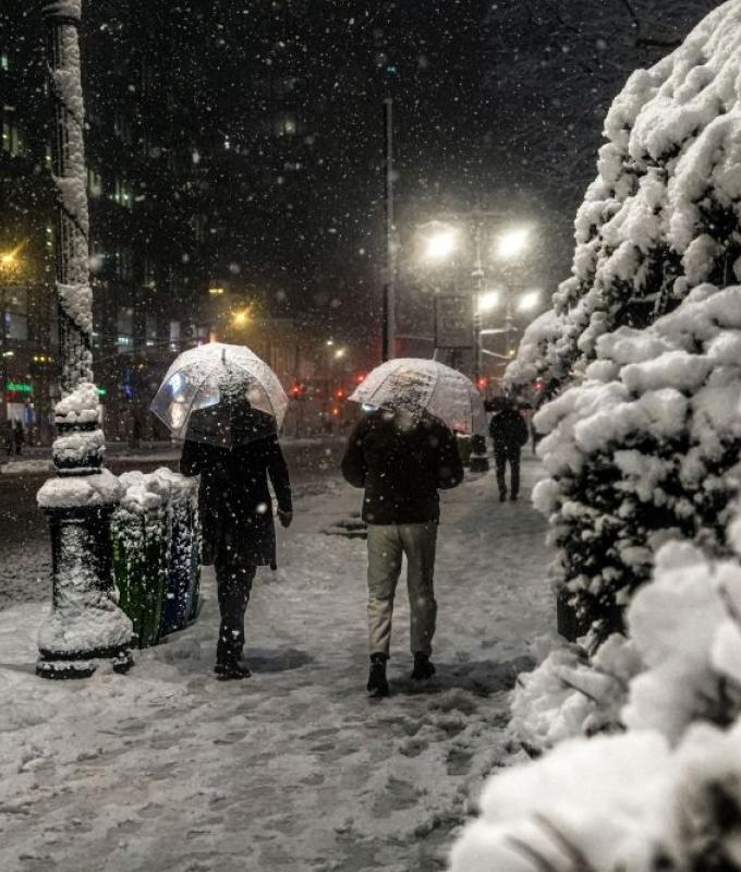 Massive snowstorm slams US northeast as New York shuts roads and schools