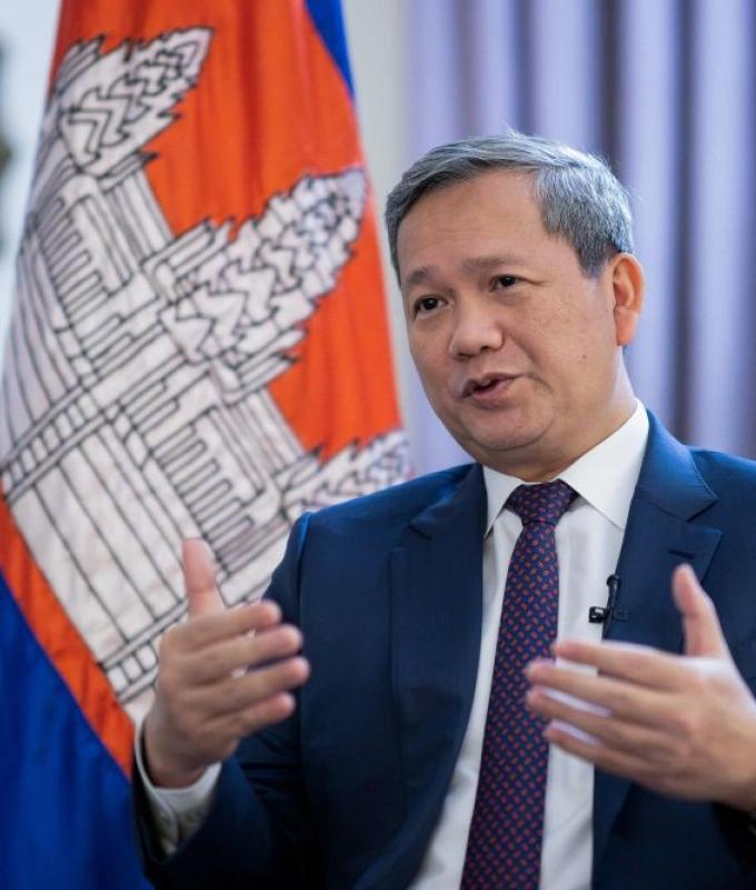 Cambodian PM warns border situation with Thailand is ‘fragile,’ urges de‑escalation