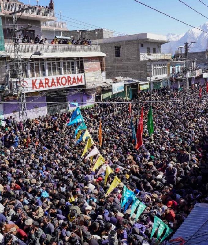 Nine killed in Pakistan as protesters storm US consulate over Iran strikes