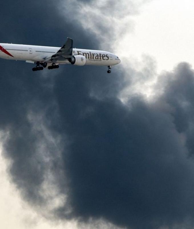 Missiles and drones hammer UAE, shutting Dubai airport, sparking Fujairah oil fires and rattling Gulf travellers