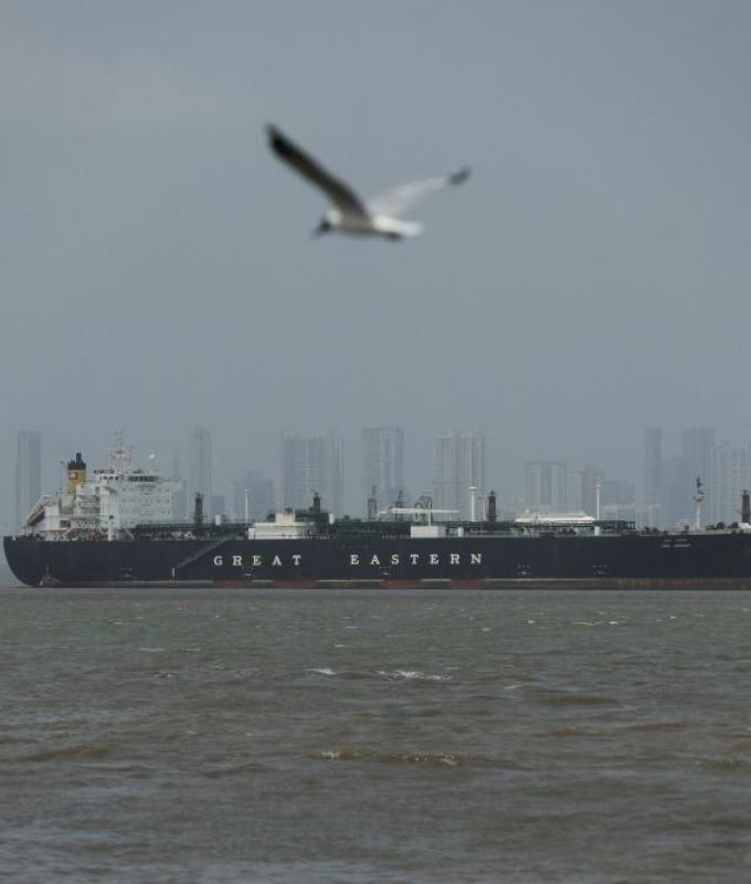 UK to host talks with 35 countries on reopening Strait of Hormuz without US