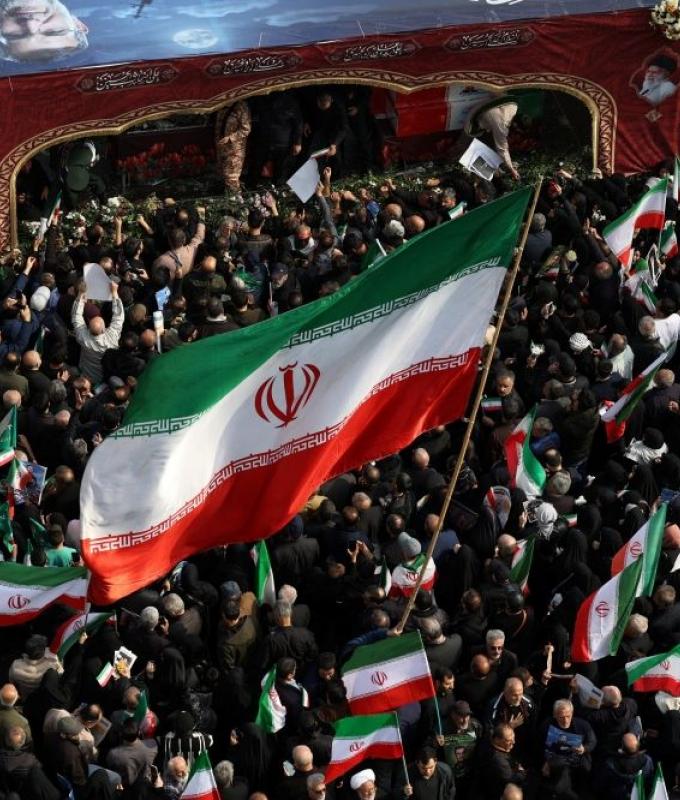 Former Iranian foreign minister urges Tehran to strike US deal to end war