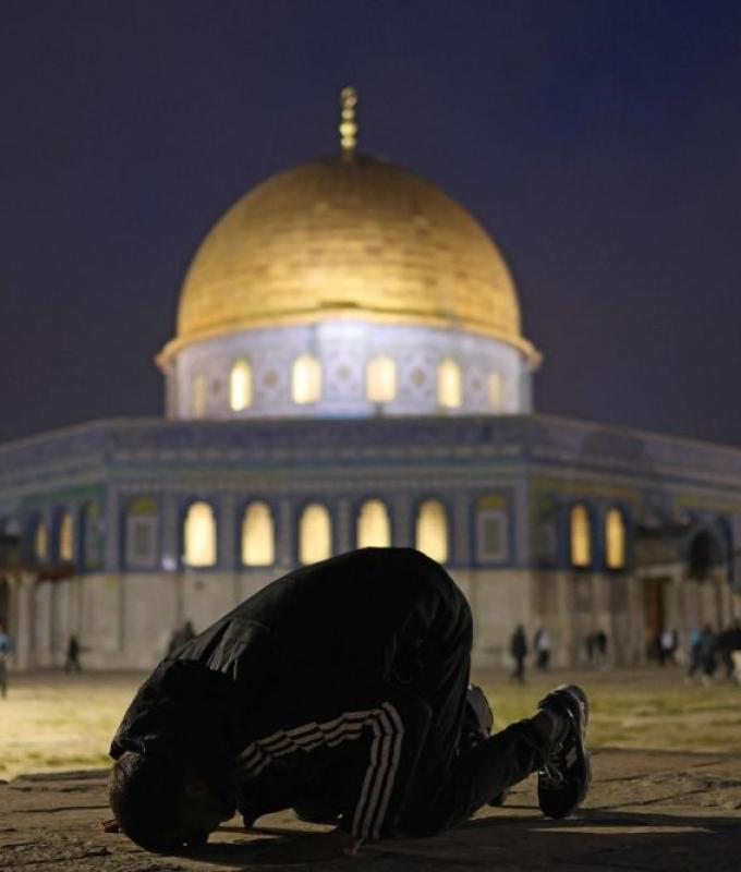 Al-Aqsa Mosque reopens to worshippers after 40-day Israeli closure