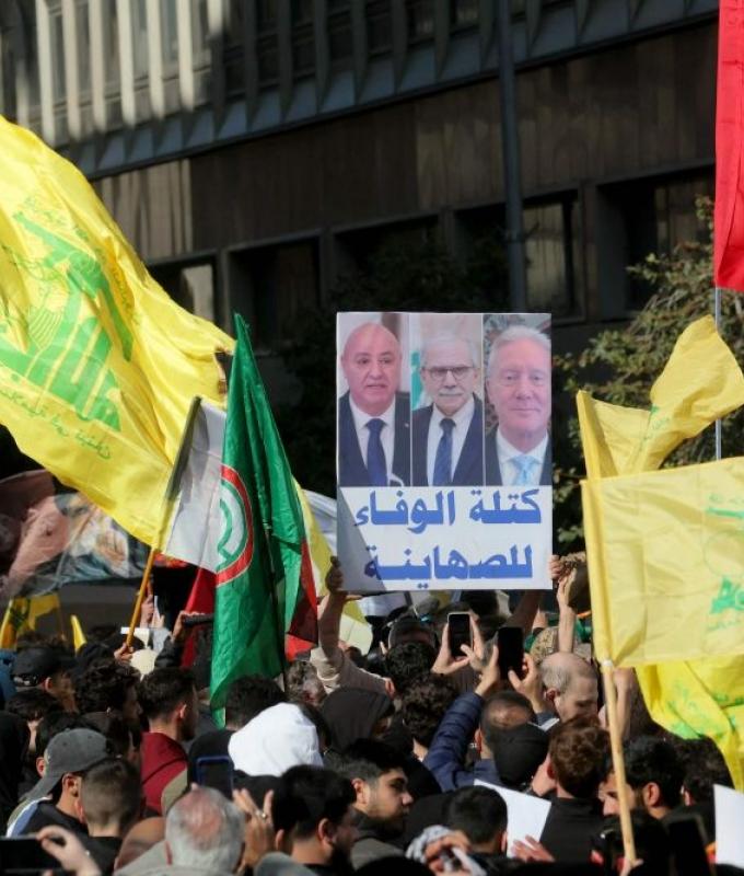 Lebanon PM says working to get Israeli troop withdrawal