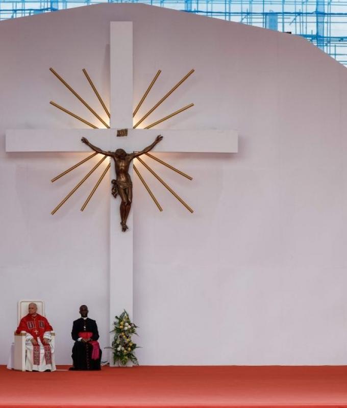 Pope Leo XIV draws 100,000 to Angola Mass, condemns ‘scourge of corruption’
