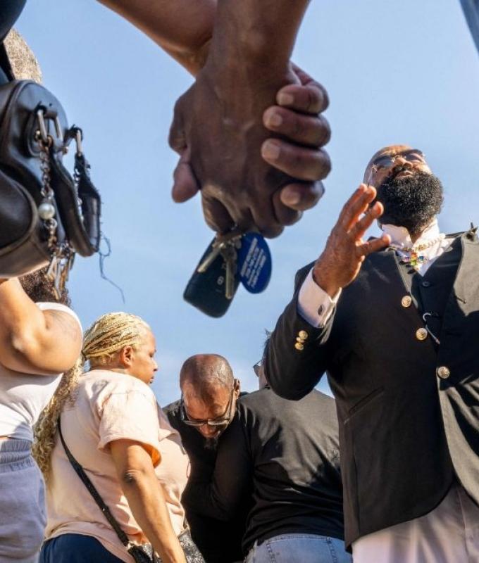 US shooting leaves eight children aged one to 14 dead in suspected domestic attack