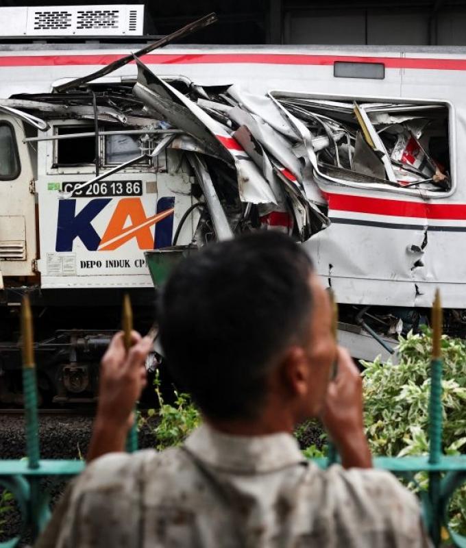 Jakarta train crash death toll doubles to 14 as rescue operation ends