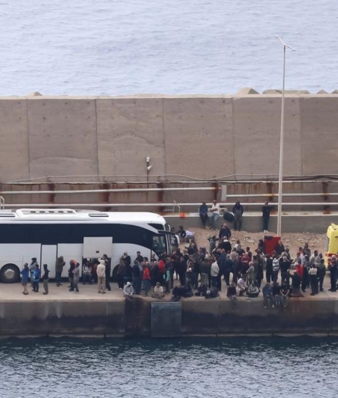 Gaza flotilla activists disperse after Israeli forces halt convoy off Crete, with many taken to Greece and Turkiye