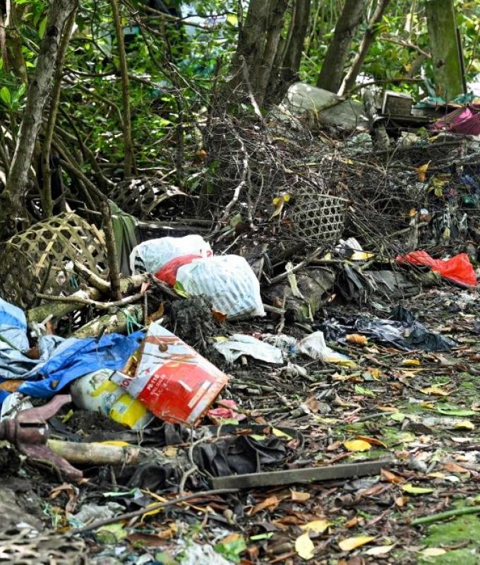 Bali drowning in trash after landfill closed