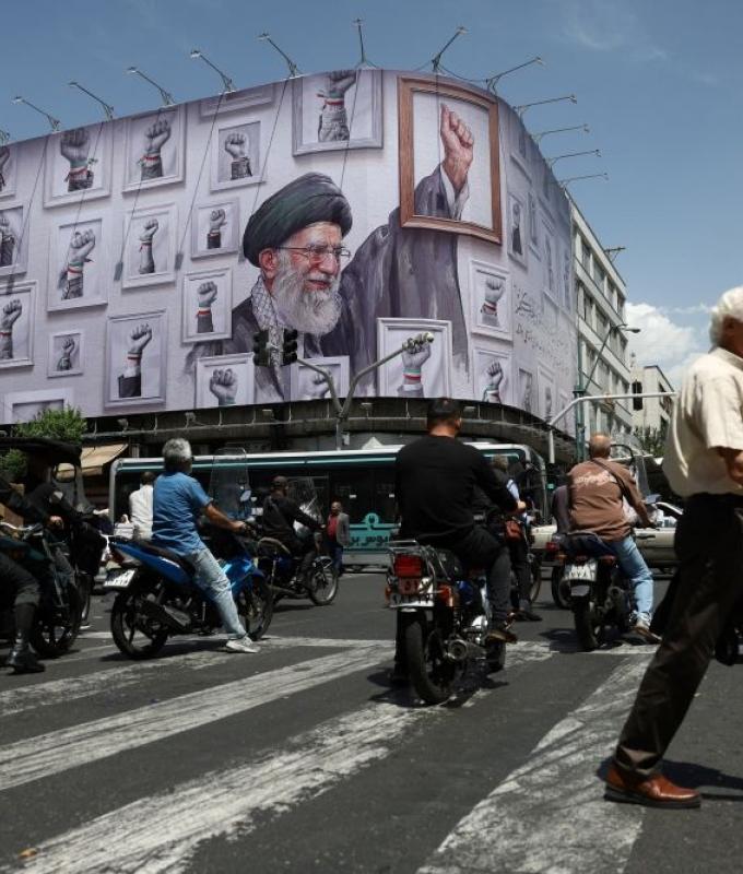 World waits on Iran response to US deal offer as oil slides and tensions ease