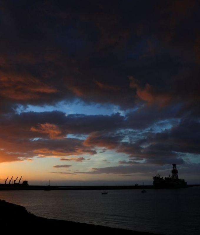 How Spain plans to evacuate passengers from the hantavirus‑hit cruise ship off Tenerife