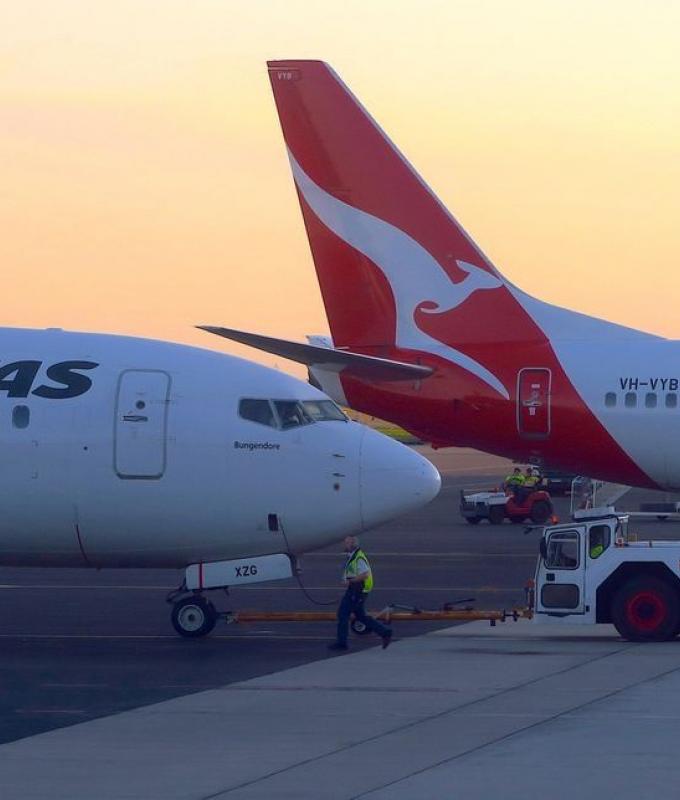 Qantas passenger bites crew on Melbourne–Dallas flight, forces emergency diversion and lifetime ban