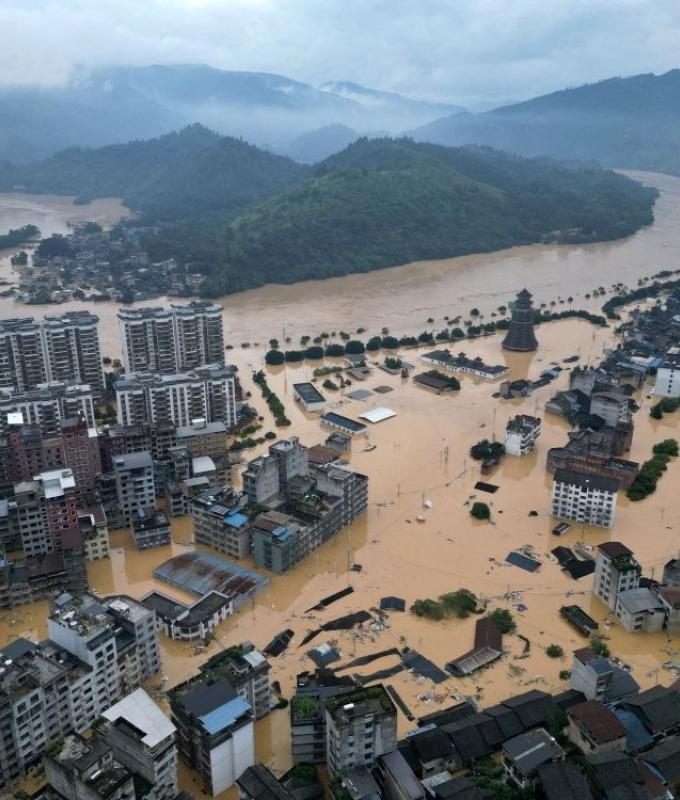 At least 10 dead as massive floods sweep China with more rain on the way