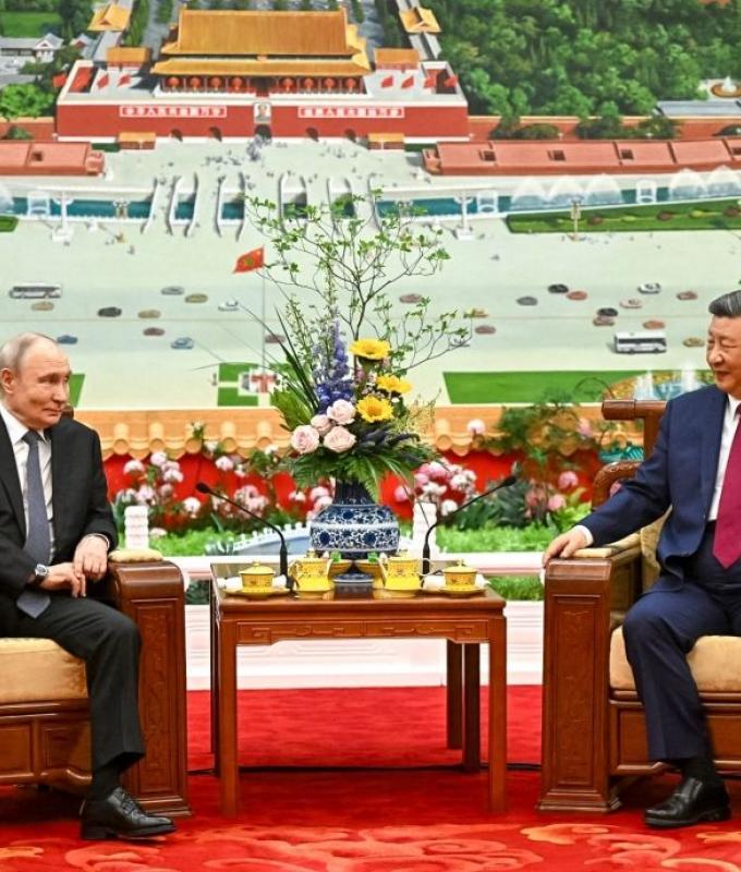 Trump left Beijing without breakthroughs, Putin left with warm words and new deals