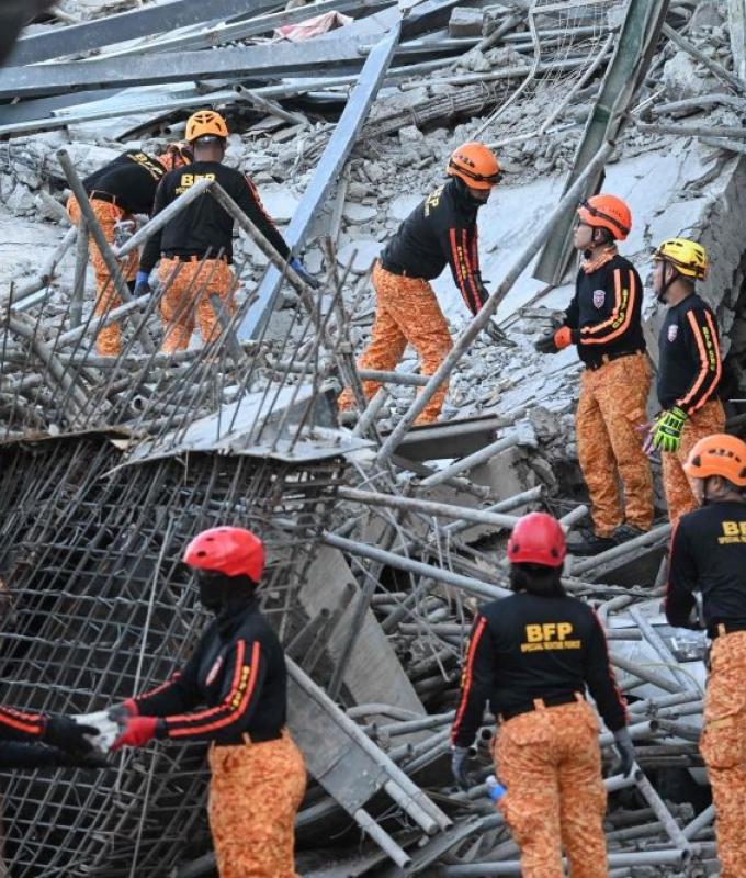 Death toll climbs to three, including a Malaysian, with 17 missing after construction site collapse in the Philippines