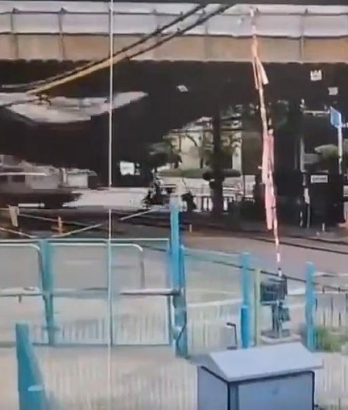Seoul overpass collapses, killing three and injuring three midway through demolition (VIDEO)