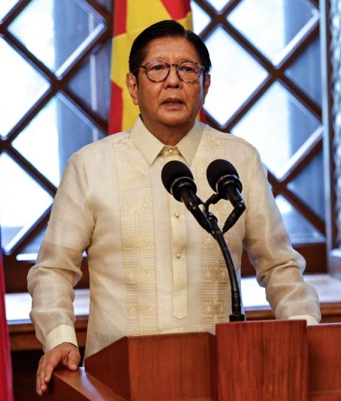 Get back to work...please: Philippine president urges senators to end boycott