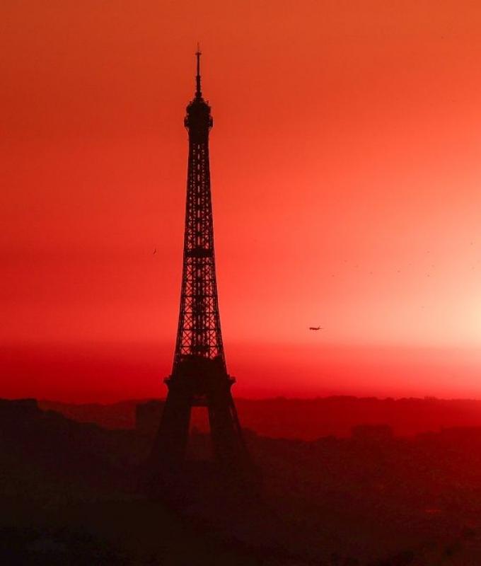 France heatwave sparks canal swimming in Paris as temperatures soar