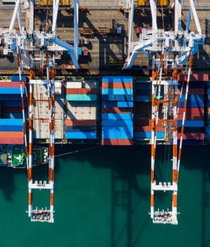 Oil little changed as investors weigh US-Iran peace deal, Hormuz uncertainty