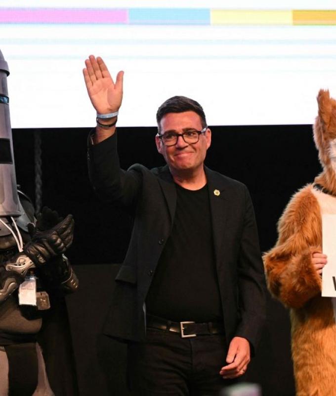 Streeting drops out of leadership race and backs Burnham to succeed Starmer as UK PM