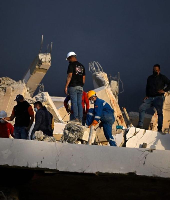 Venezuela quakes kill almost 1,500, with millions more in need