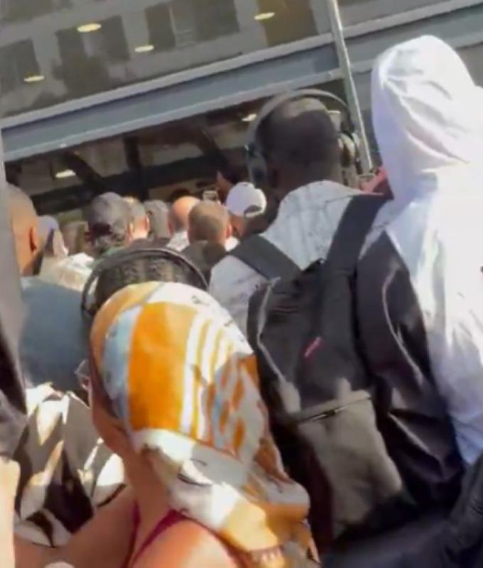 Paris crowds storm Lidl stores as bargain air conditioners spark queues, scuffles and police intervention