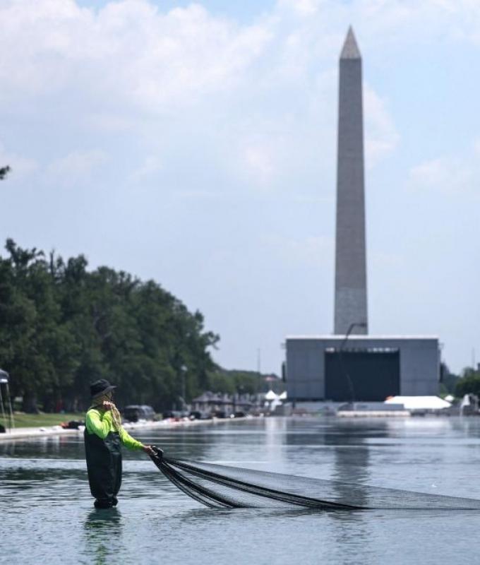 Washington grand jury indicts 67‑year‑old ex-Olympian for Reflecting Pool vandalism, maximum penalty 10 years