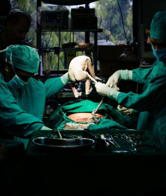 Turkiye’s C-section birth debate heats up as govt fine, suspend and send over 100 doctors for retraining