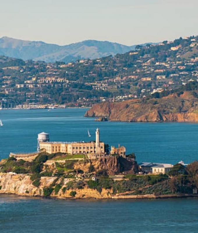 One dead, three missing after boat carrying 20 sinks near San Francisco’s Alcatraz Island