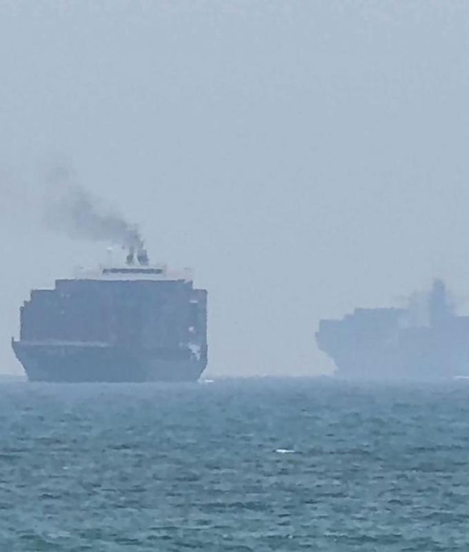 US launches fresh strikes on Iran as fighting over Strait of Hormuz escalates