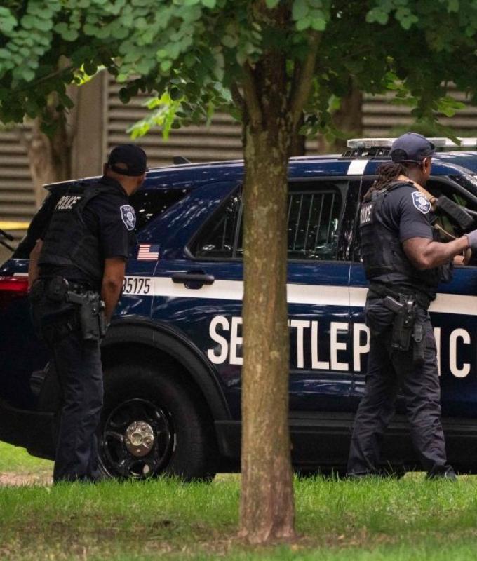 Two dead, four hurt in US mass shooting near Seattle landmark