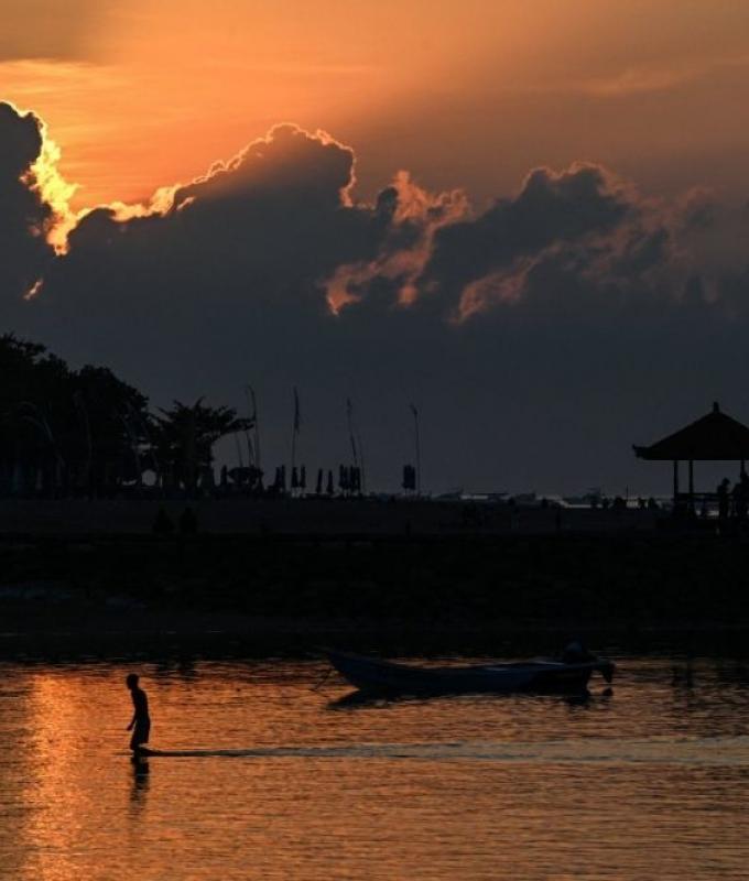 Tourist hotspot Bali braces for coastal flooding from August 11 to 17 as new moon drives up tides