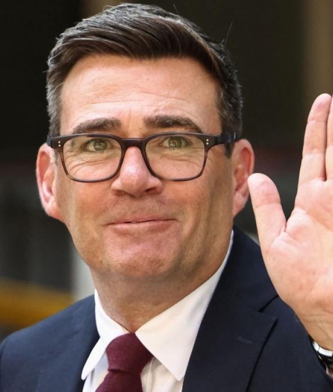 UK PM Burnham takes aim at ‘rip-off’ discounts with crackdown on fake bargains, hard-to-cancel subscriptions