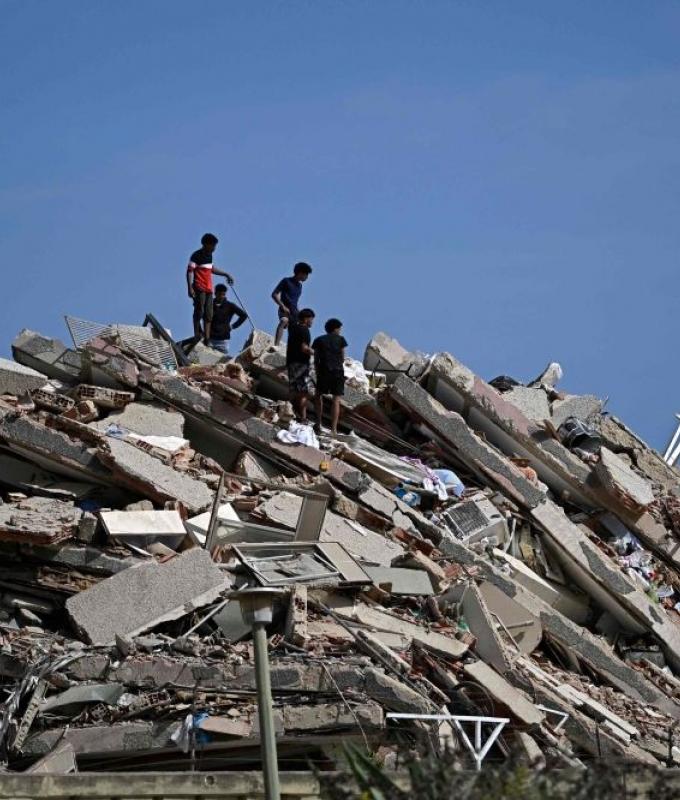 Families of Venezuelans killed in quake after US deportation demand govt apology
