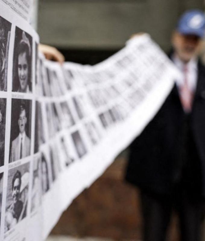 US delays Lockerbie bombing trial over new evidence