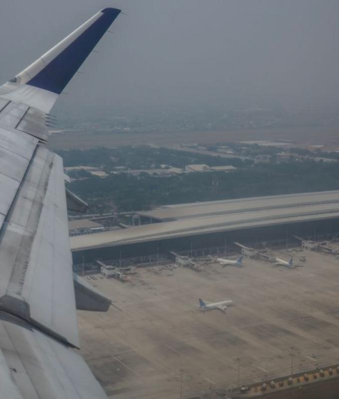 Anak Krakatau ash cloud temporarily shuts Jakarta’s Soekarno-Hatta airport, disrupting 33 flights
