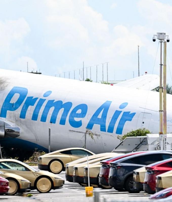 ‘Devastating scene’: NTSB recovers flight data recorders from Amazon cargo plane crash that killed five in Miami