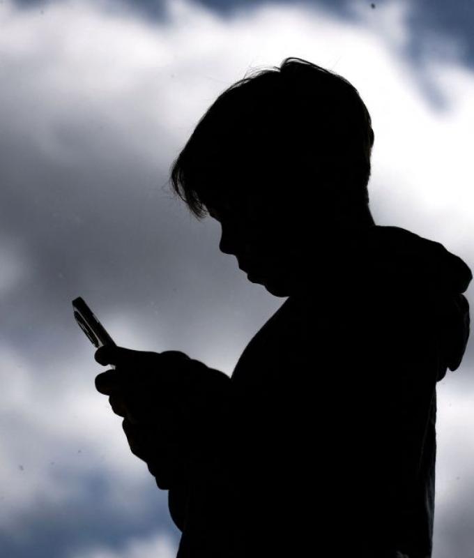 France takes second shot at under-15 social media ban after court blocks first attempt