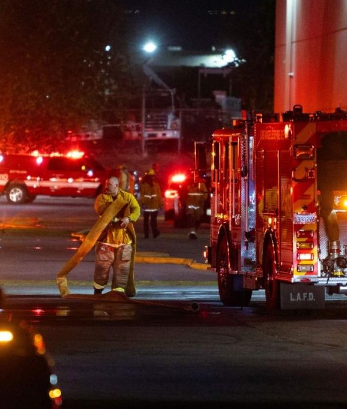 Three dead after news chopper crashes into LA neighbourhood during live coverage