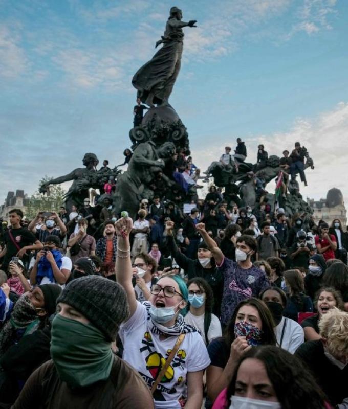France’s student protests explode into nationwide unrest with nearly 500 arrests