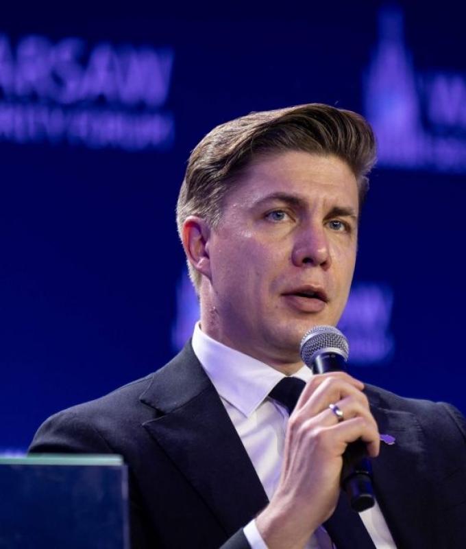 Hit more Russian data centres, says Lithuanian PM