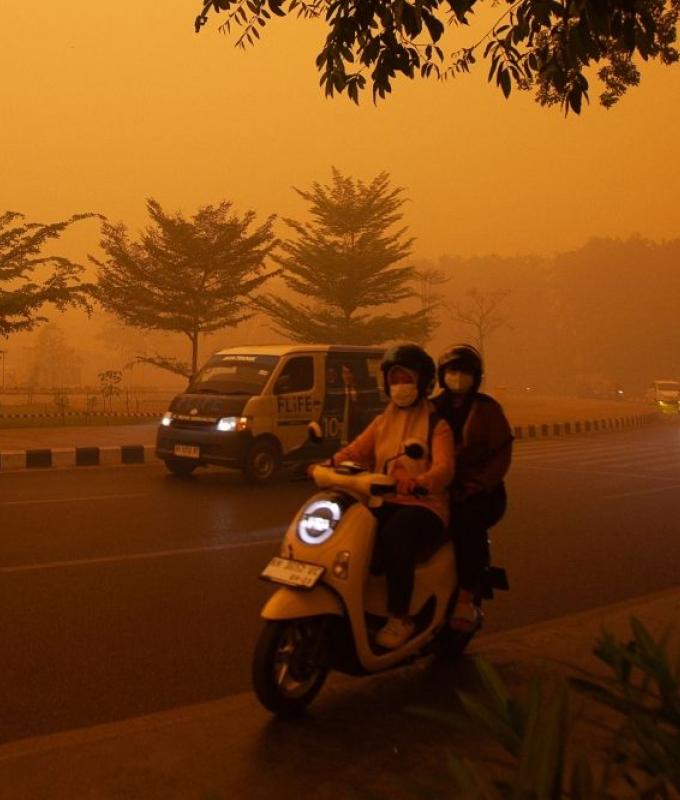 East Timor shuts schools for three days as haze from Indonesian forest fires blankets Dili