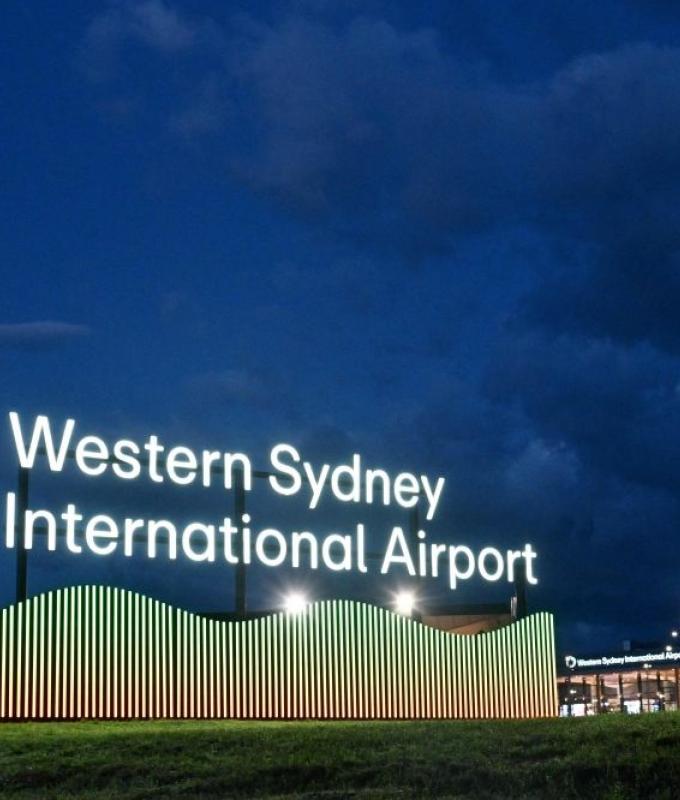 First international flight takes off from new Sydney airport