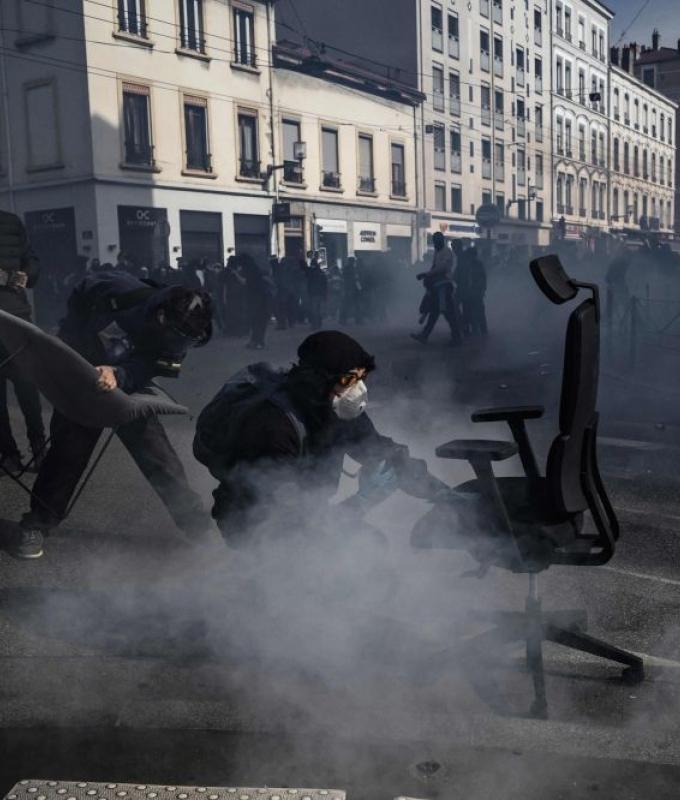 French Senate passes bill making protesters pay up to €10,000 for riot damage