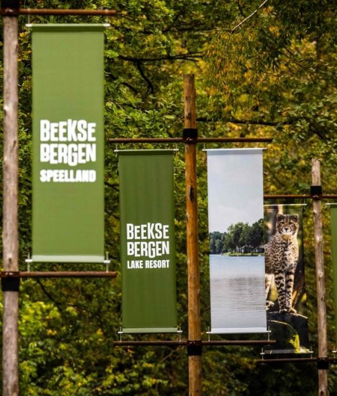Dutch zookeeper dies days after leopard mauling